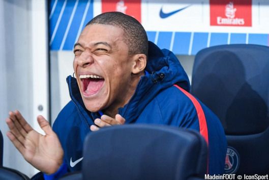 Những Hình Ảnh Mbappe Cười Hài Hước, Tấu Hài